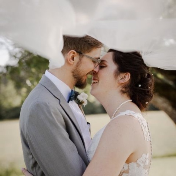 Meet your Posher, Allie - Picture 1 of 1